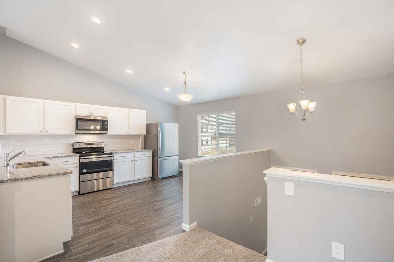 236 Jambrial Dr - Photo 3 of 24