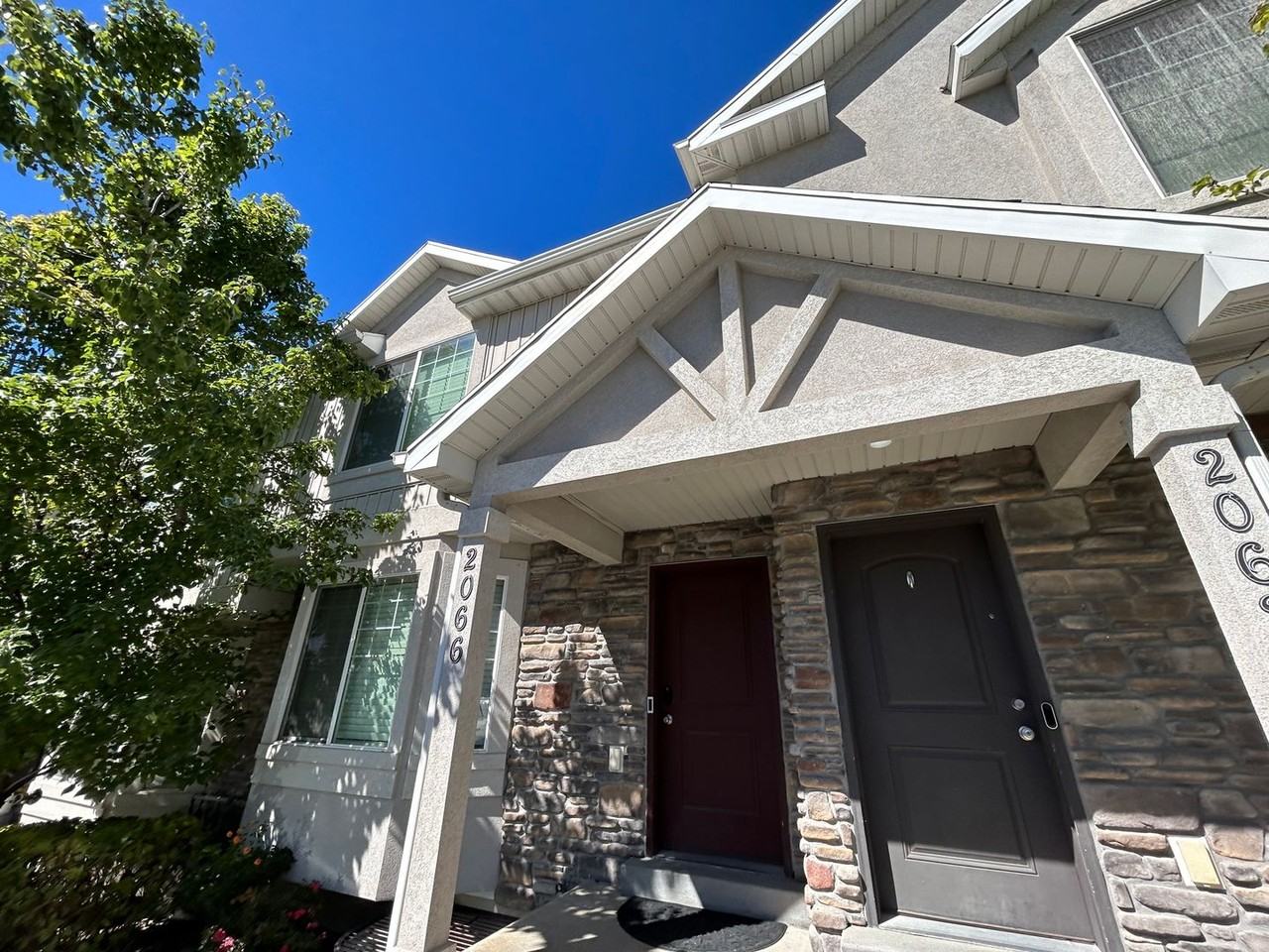 2066 W 1100 N - Photo 2 of 19