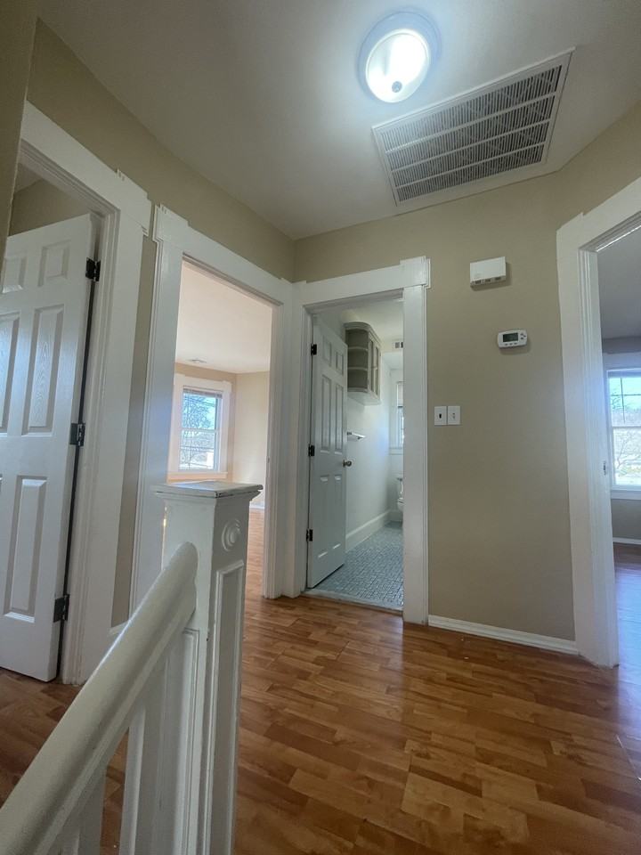 109 Diamond Bridge Ave #2 - Photo 2 of 19