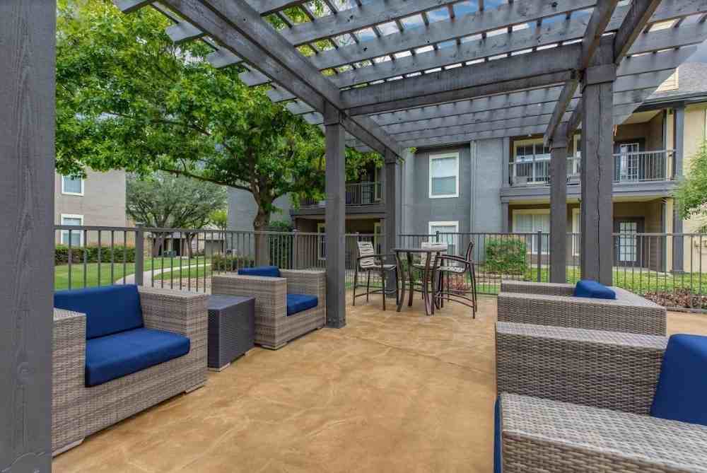 2903 Ridgeview Dr #0000 - Photo 2 of 6