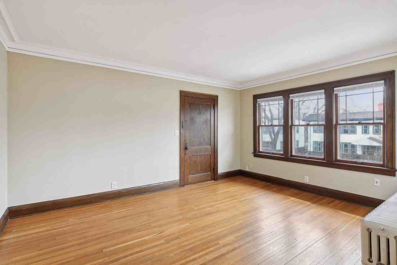 3941 Elliot Ave #3 - Photo 3 of 19