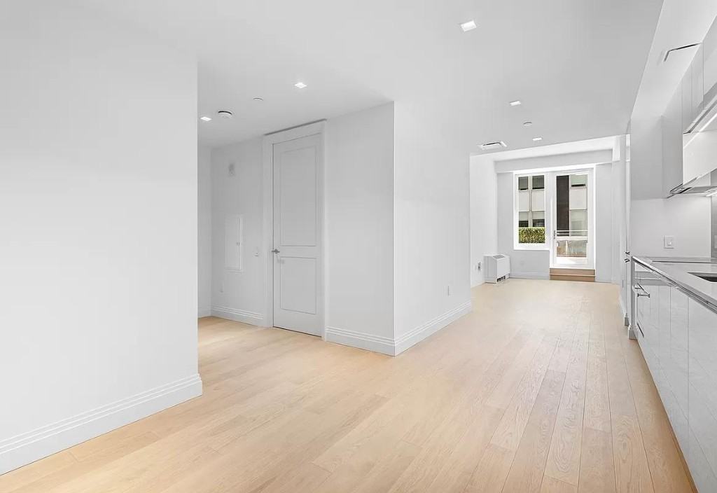 Wall St #816 - Photo 2 of 16
