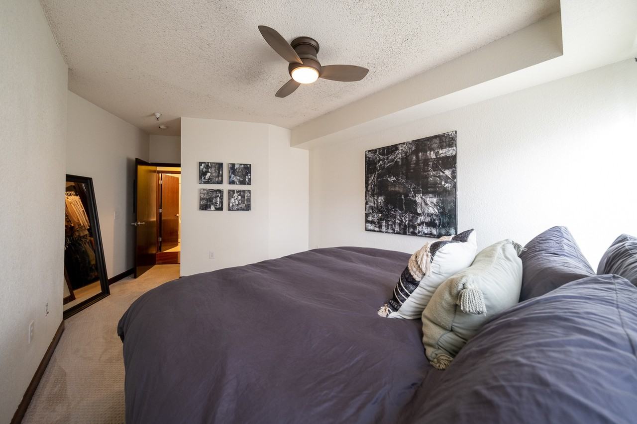 310 E 18th St #202 - Photo 7 of 20