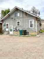 featured image of 1806 8th Ave #B