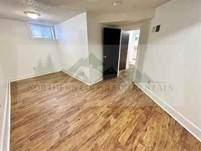 1806 8th Ave #B - Photo 6 of 12