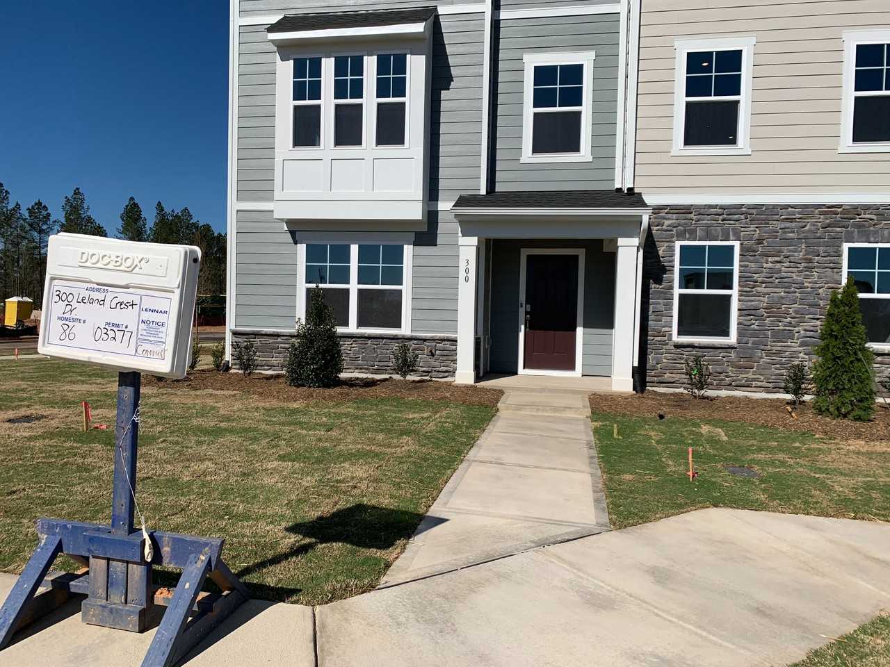 300 Leland Crest Dr - Photo 3 of 26