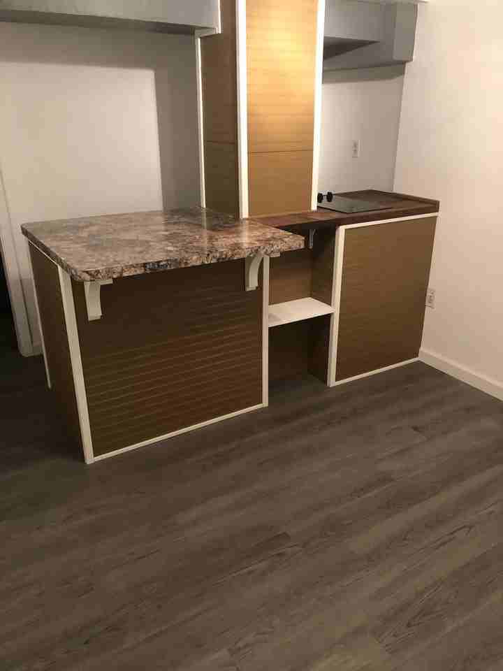 WER002-1526 NOBLE ST - Photo 3 of 5