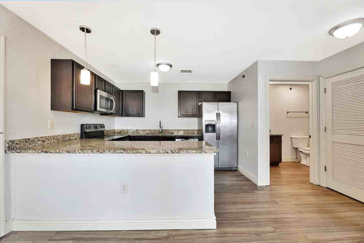 Luxurious One, Two and four - Photo 5 of 20