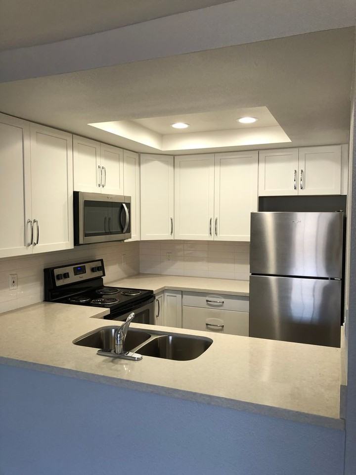 Reed and Brooke Apartments - Photo 5 of 42