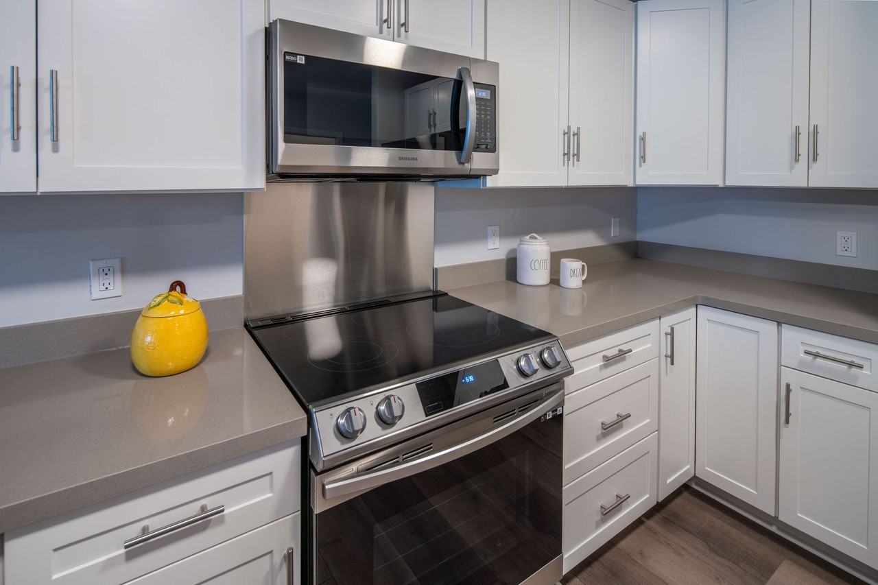 Village Place Apartments - Photo 7 of 31