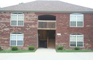 featured image of 101 BOLTON AVE3 #3
