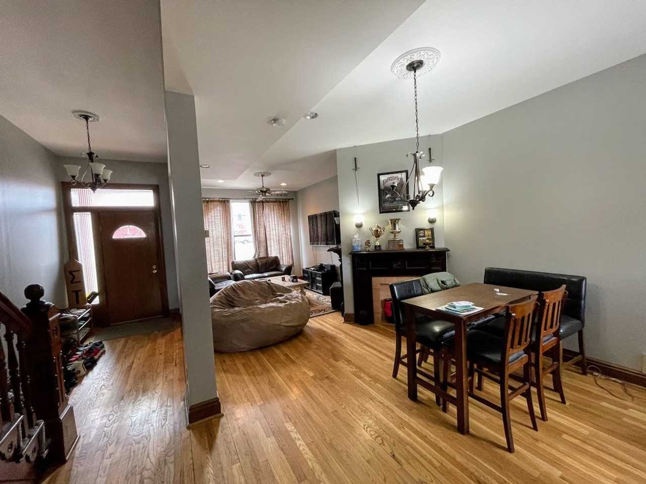 2325 Sidney St - Photo 4 of 17