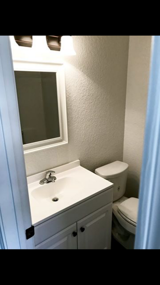 The Spur Apartments - Photo 6 of 10