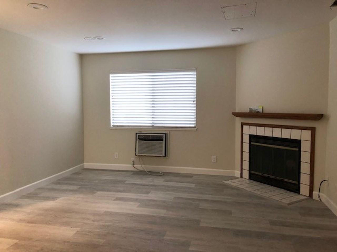 189 Sunwood Meadows Pl - Photo 2 of 10