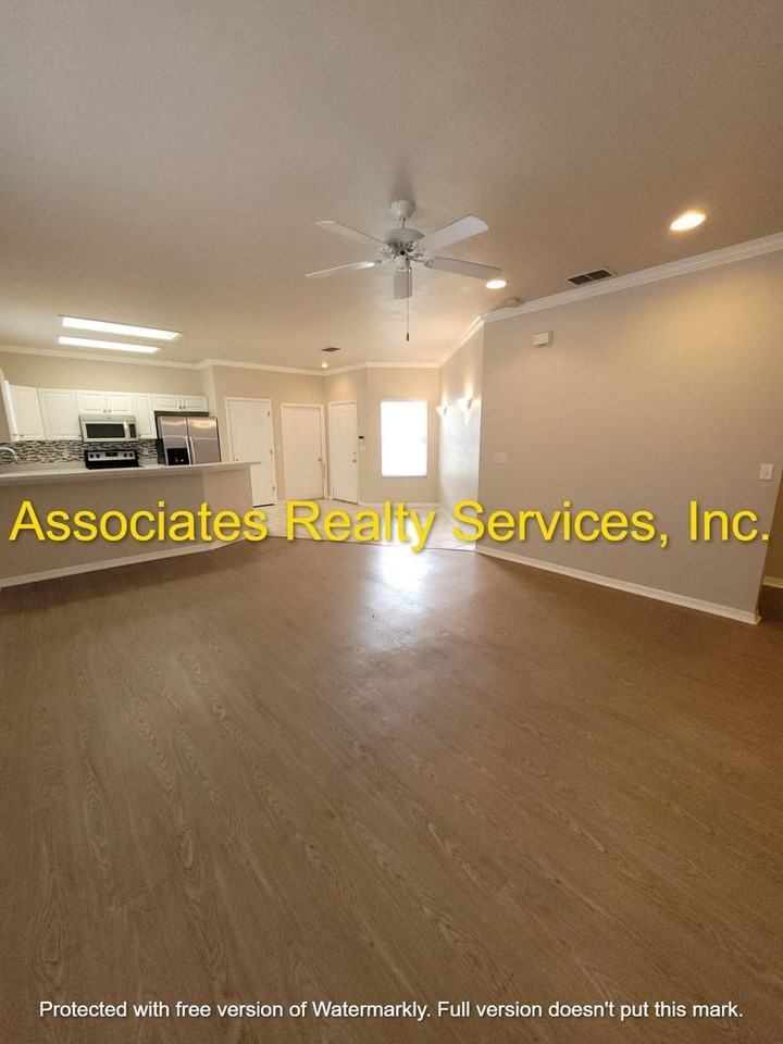 4840 Nw 78th Rd - Photo 5 of 16