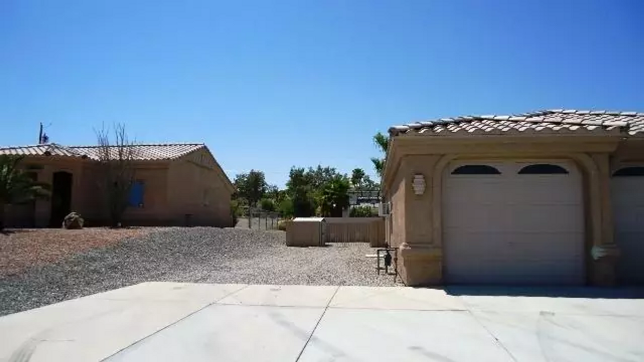 2936 Osborn Dr - Photo 4 of 26