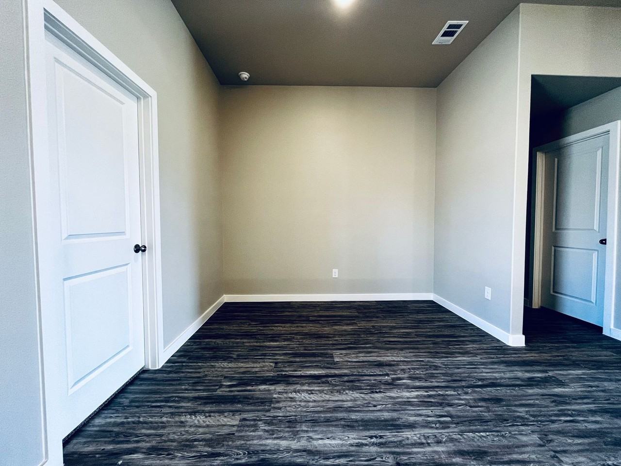 3220 Aberdeen Ave - Photo 7 of 18