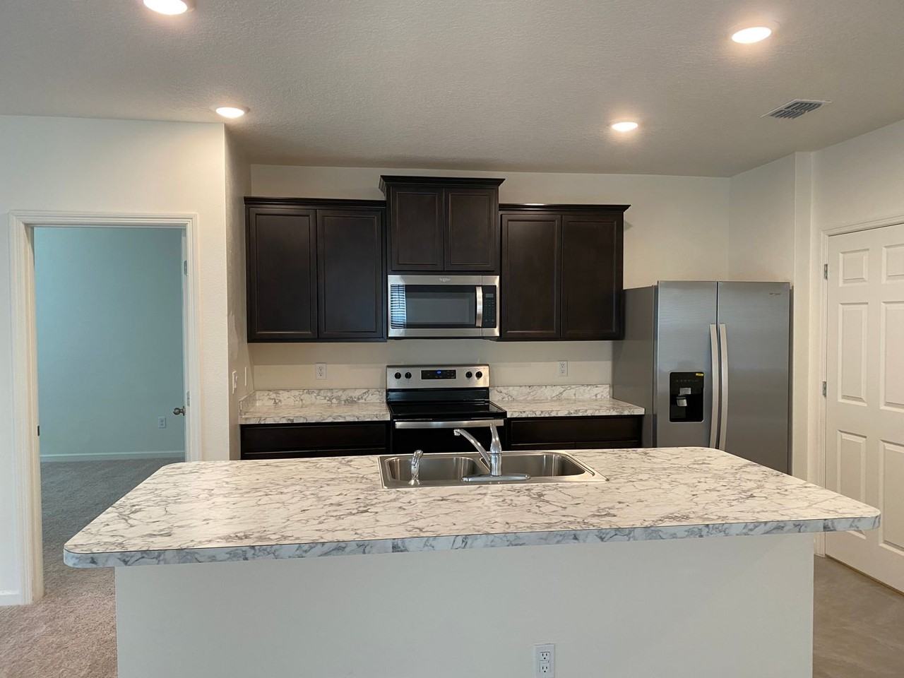 5102 Talbot Blvd - Photo 2 of 38