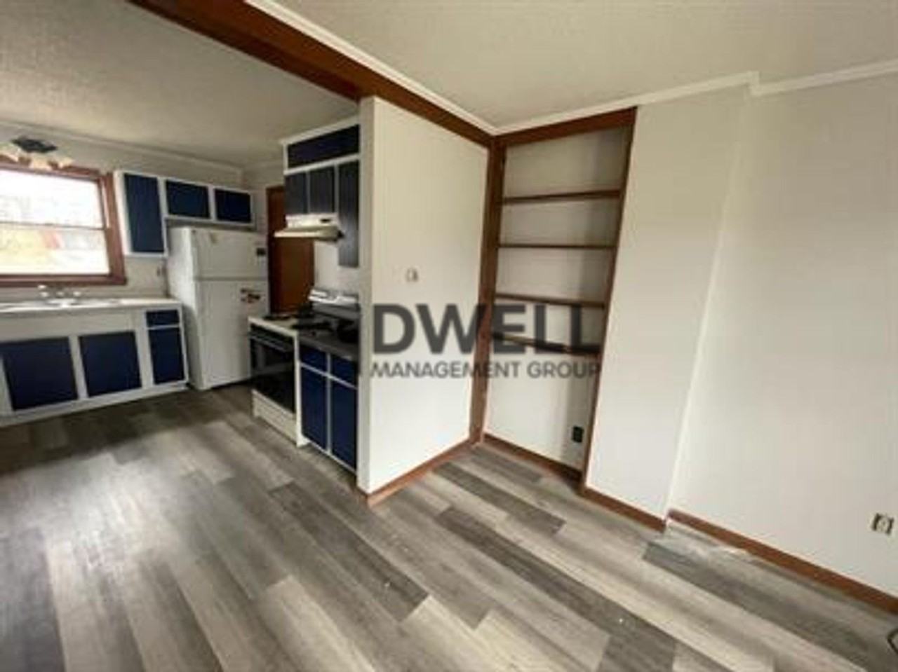 444 Church Ave - Photo 3 of 9