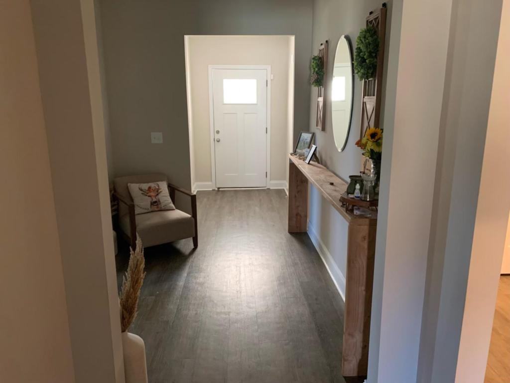1324 Mcneill Pond Rd - Photo 2 of 20