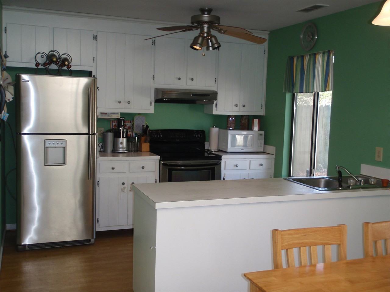 6651 Wharfview Ct - Photo 3 of 6