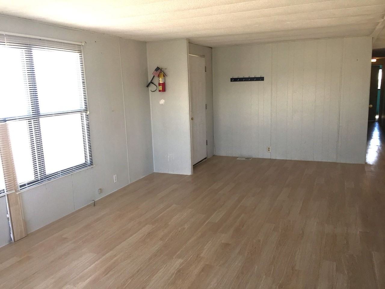 448 Westcliff Dr - Photo 3 of 10