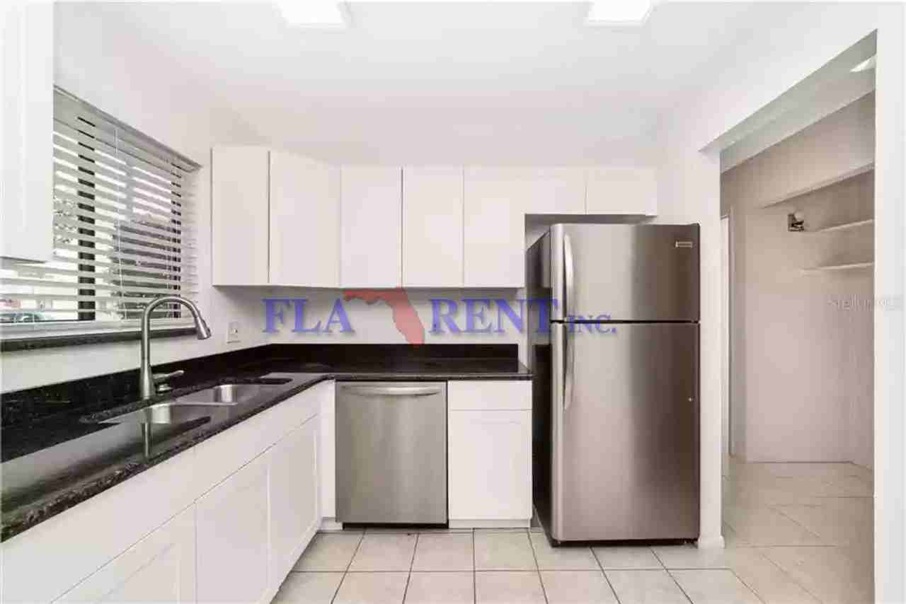 315 San Miguel St - Photo 6 of 14