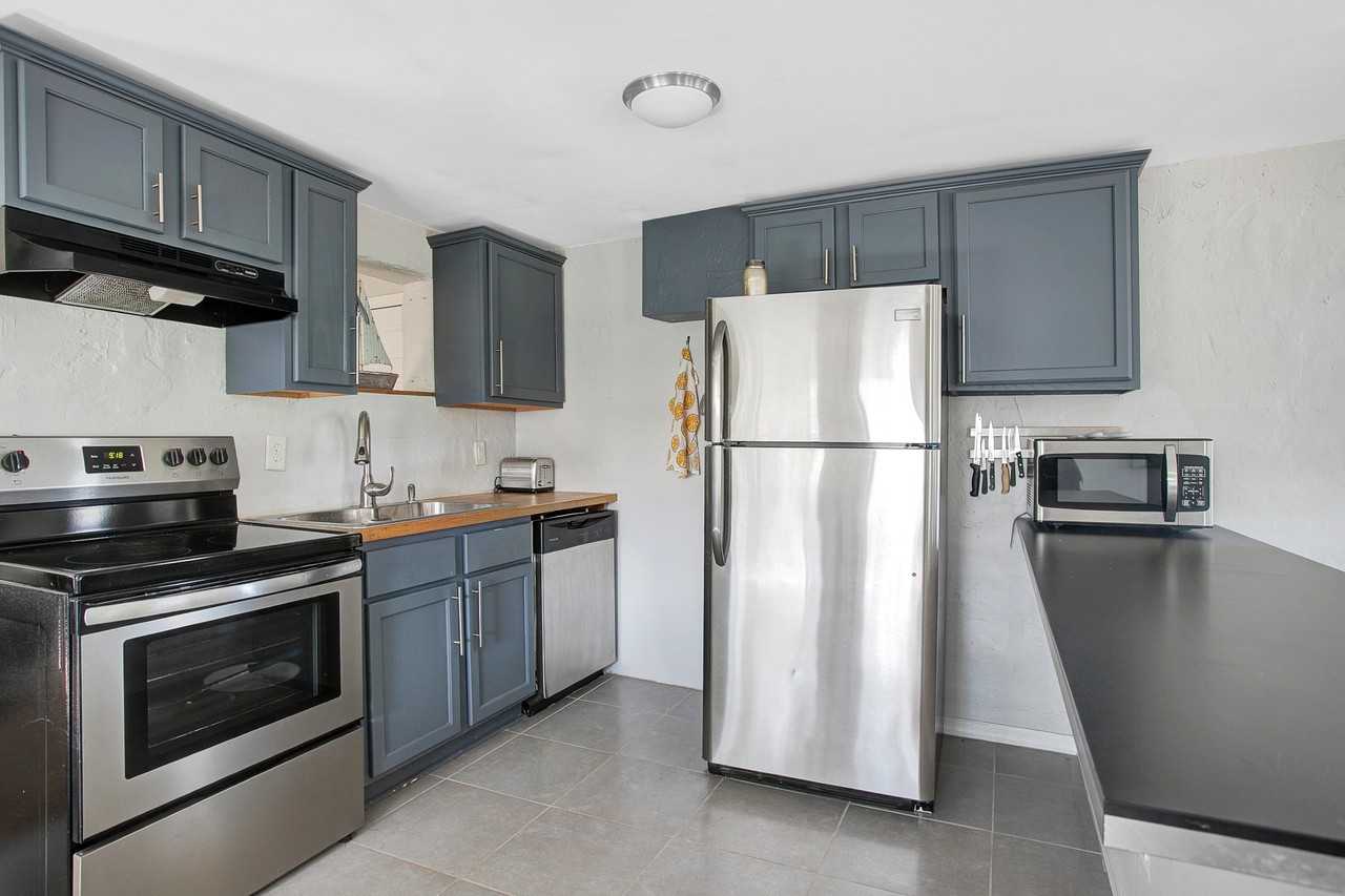 1010 W Grace St #NA - Photo 7 of 21