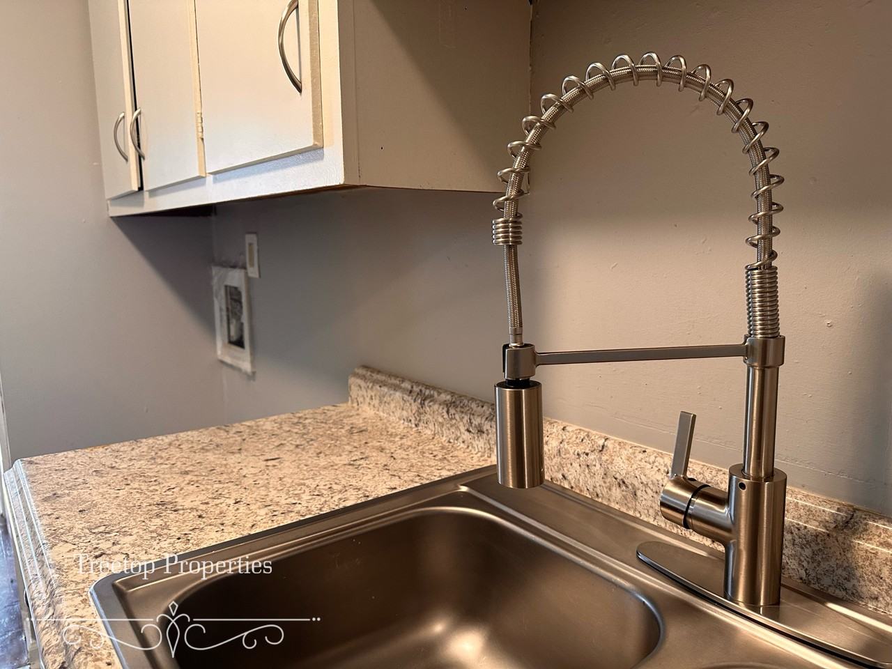 1345 Royalty Ct #8 - Photo 2 of 10