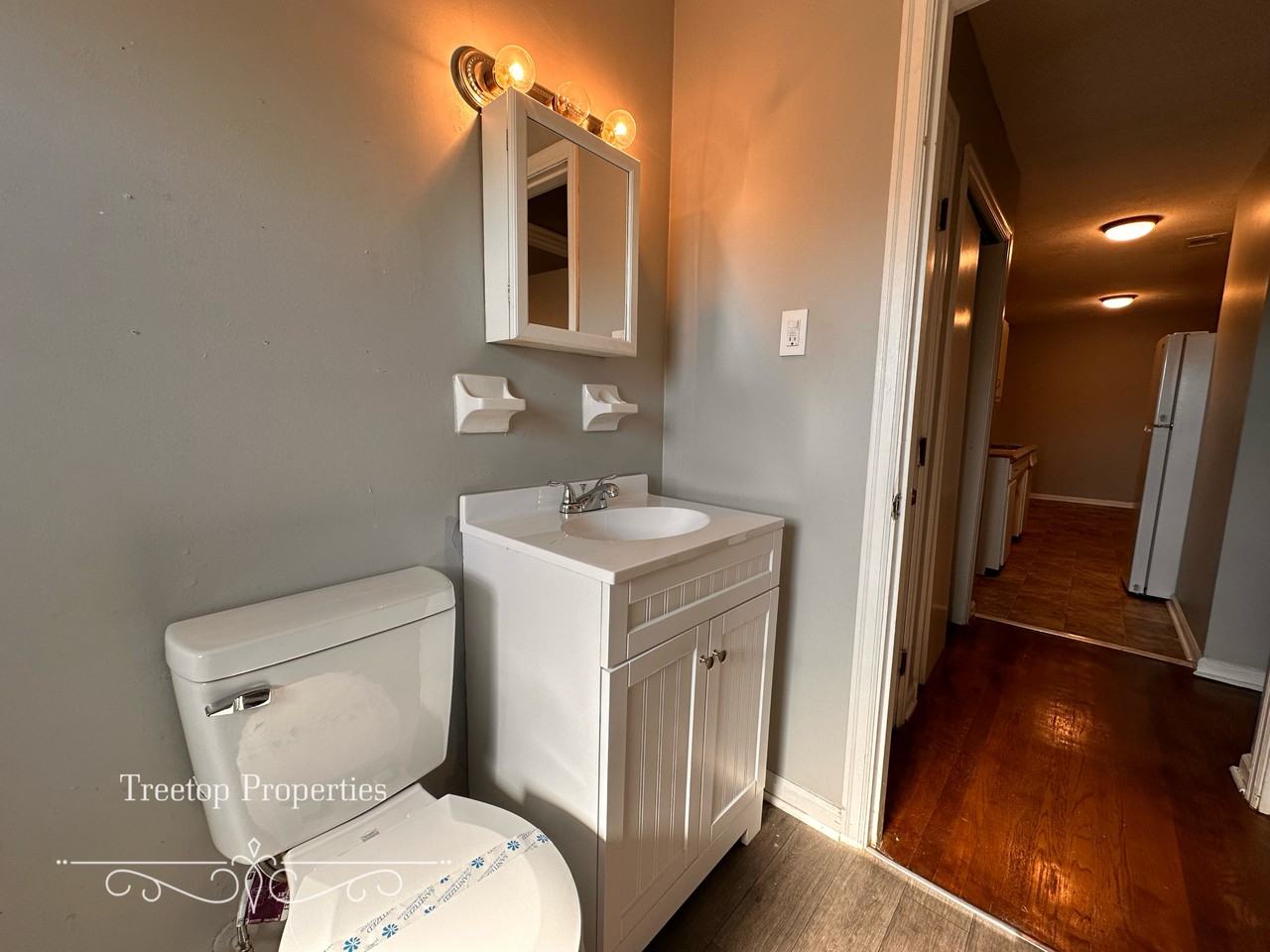 1345 Royalty Ct #8 - Photo 4 of 10