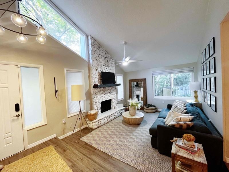 16 Raintree Ct - Photo 3 of 15