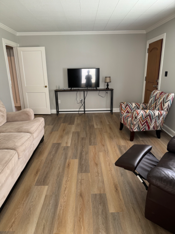 8 Mansion Dr - Photo 3 of 20