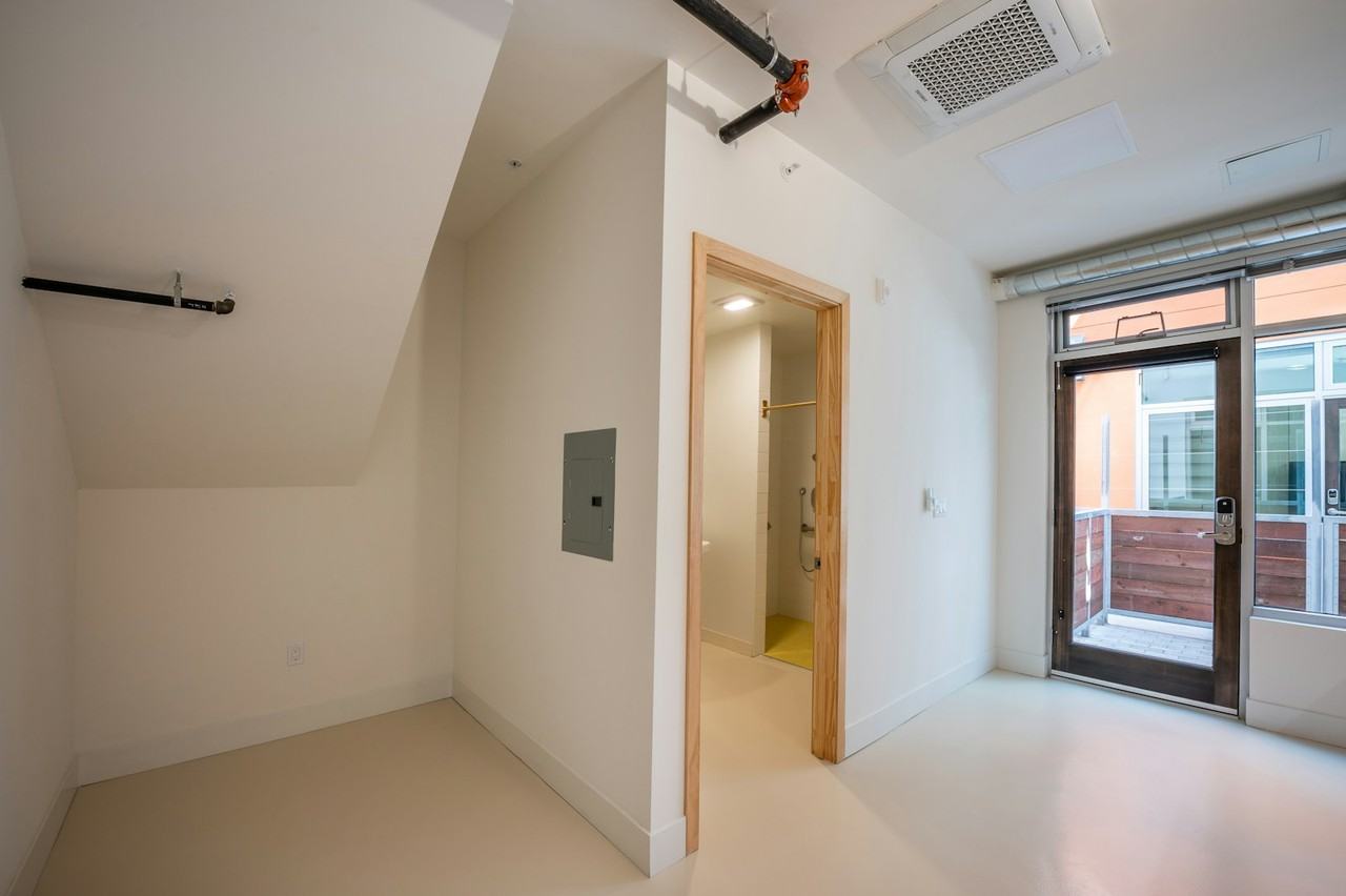 1932 Kearney Avenue, Unit 01 - Photo 6 of 35