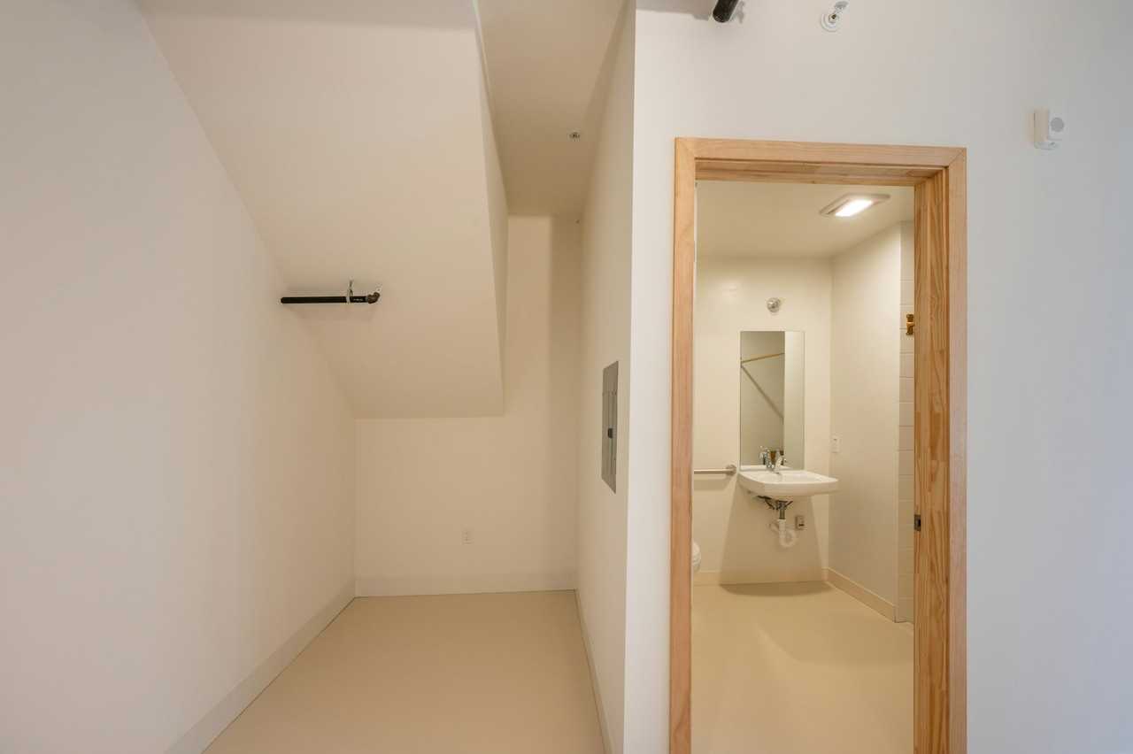 1932 Kearney Avenue, Unit 01 - Photo 5 of 35