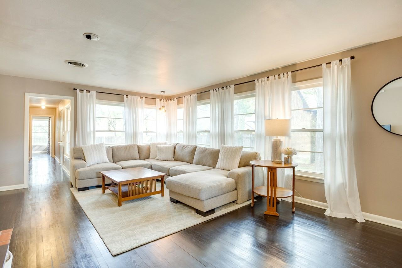 2567 Waits Avenue - Photo 2 of 18