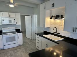 featured image of 71001 Giant Rock Rd