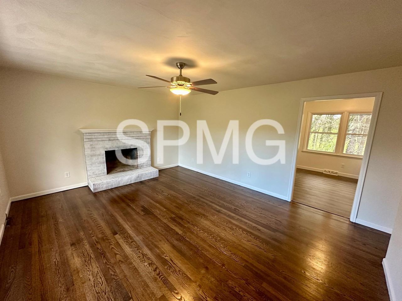 612 Landfair Dr #1 - Photo 5 of 26