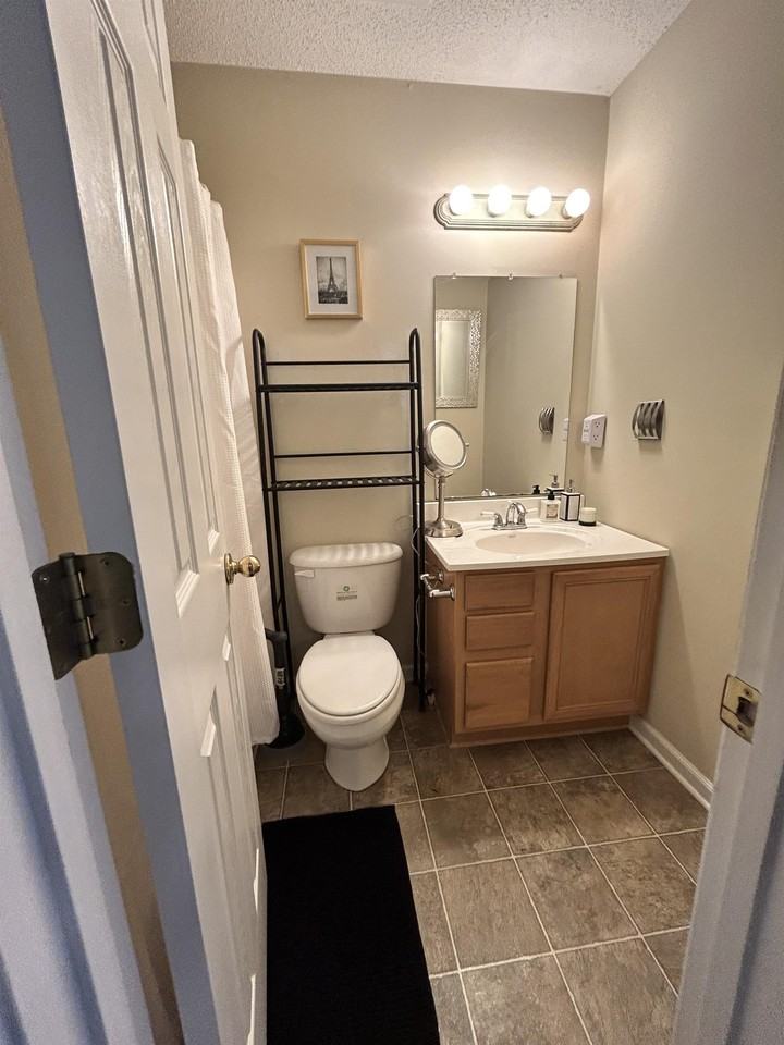 107 Ashley Way #1 - Photo 7 of 8