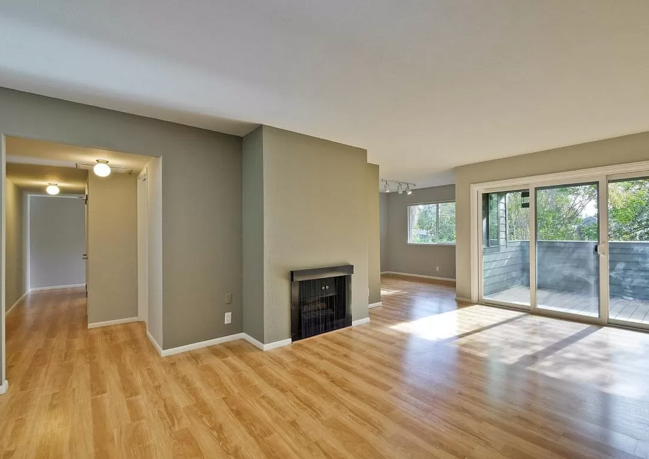 615 Forest Ave - Photo 2 of 10