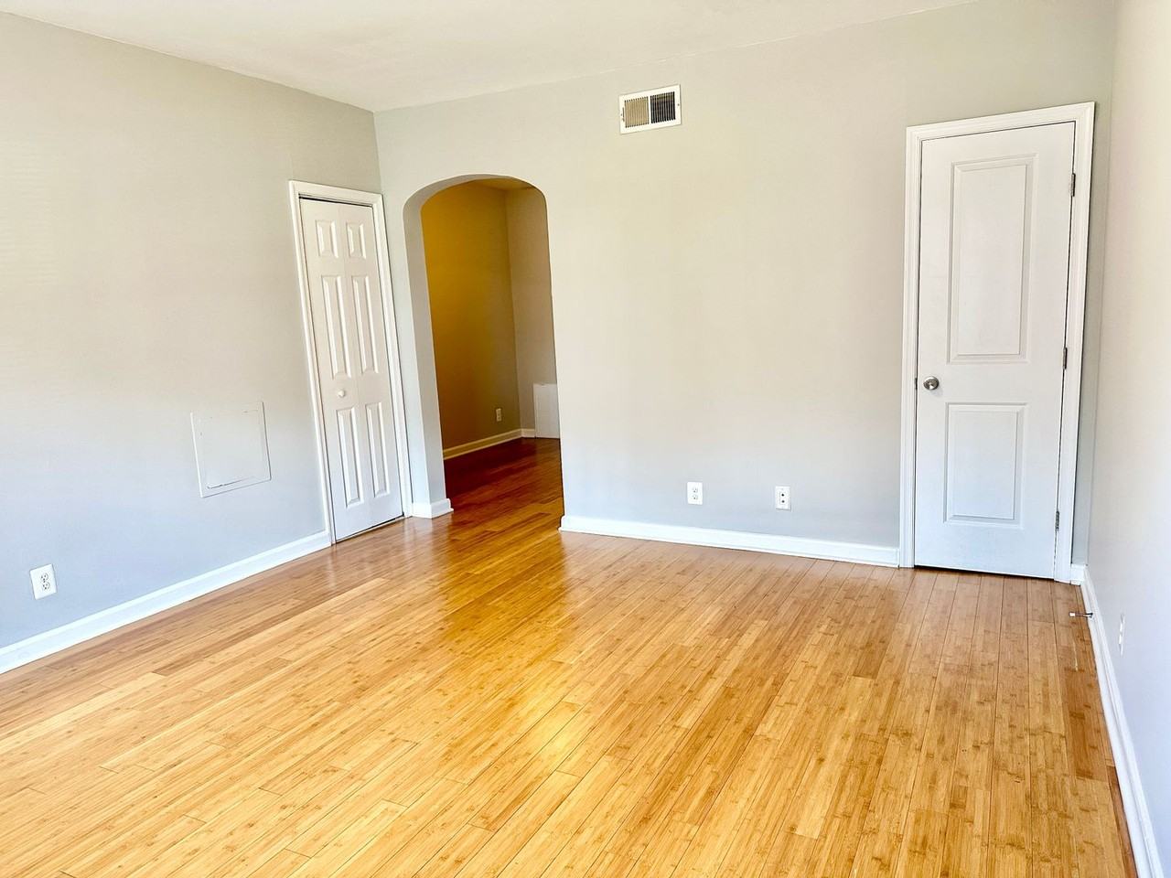1222 Meigs Pl, NE - Photo 3 of 22