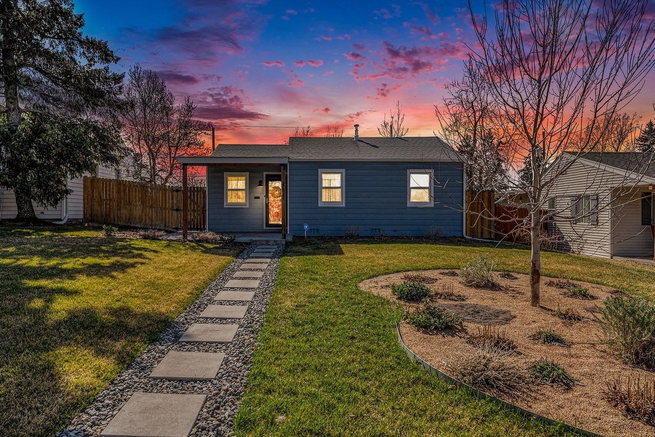 4637 Perry St - Photo 2 of 21