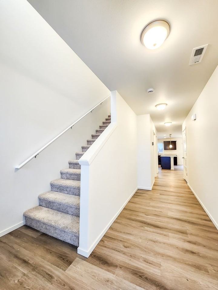 3943 85th Ave Ne - Photo 2 of 14