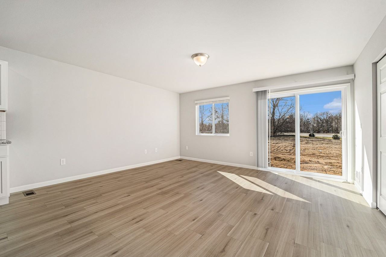 2409 Richardson Ct - Photo 6 of 21