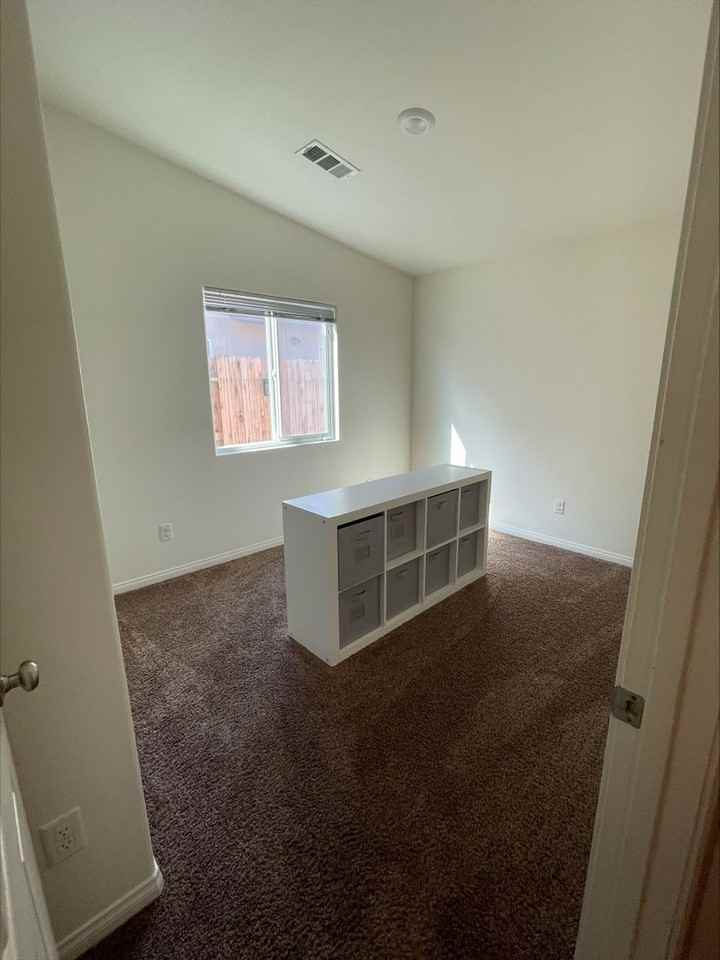 1103 Guerrero Ave - Photo 6 of 15