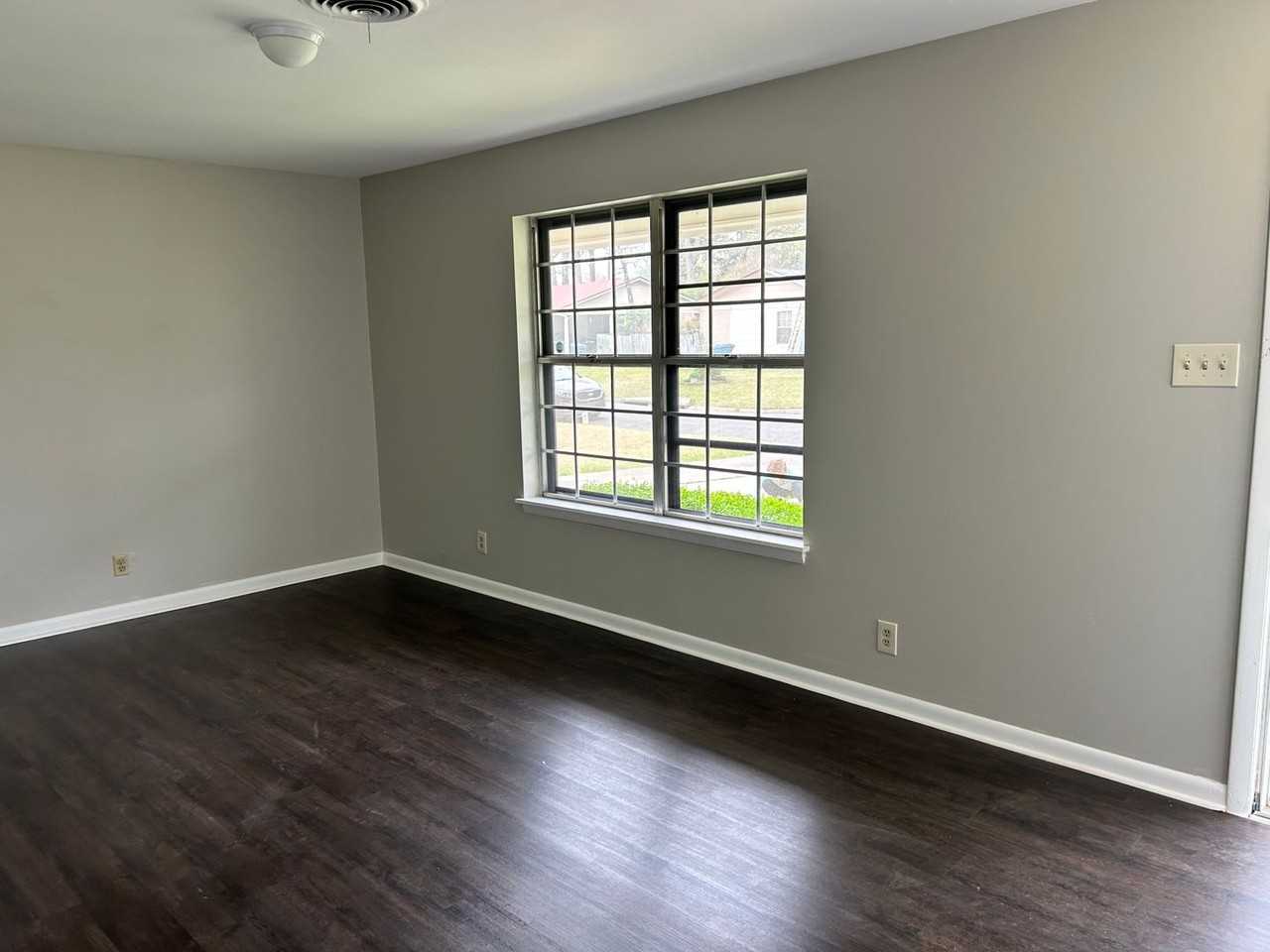 5 Windy Oaks Ct - Photo 2 of 14