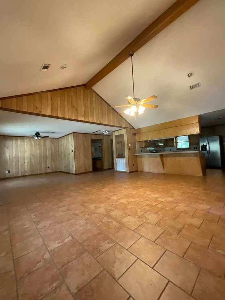 156 Kelley St - Photo 3 of 30