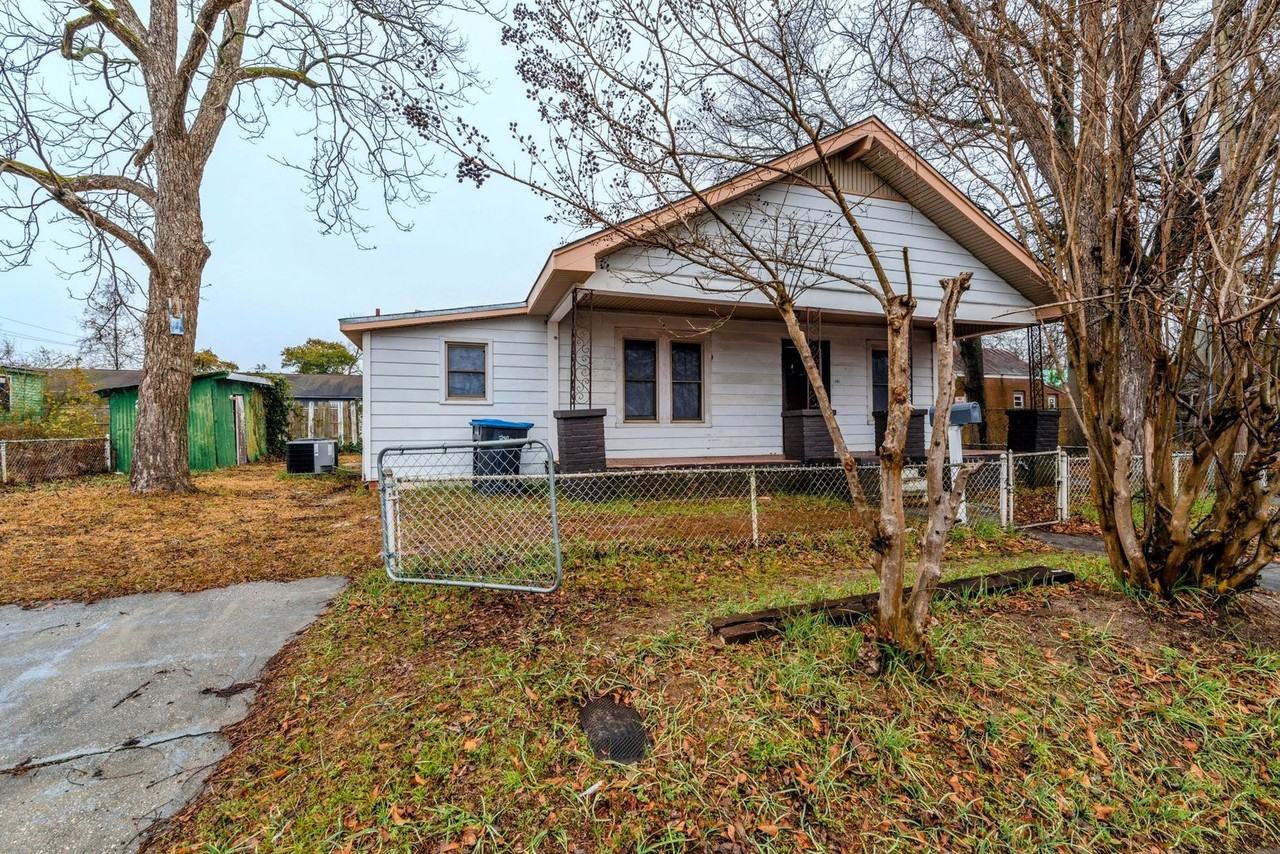 151 Curry St - Photo 3 of 32