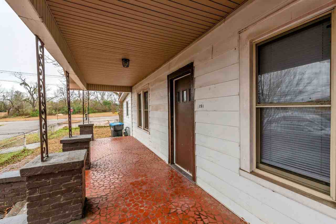 151 Curry St - Photo 5 of 32