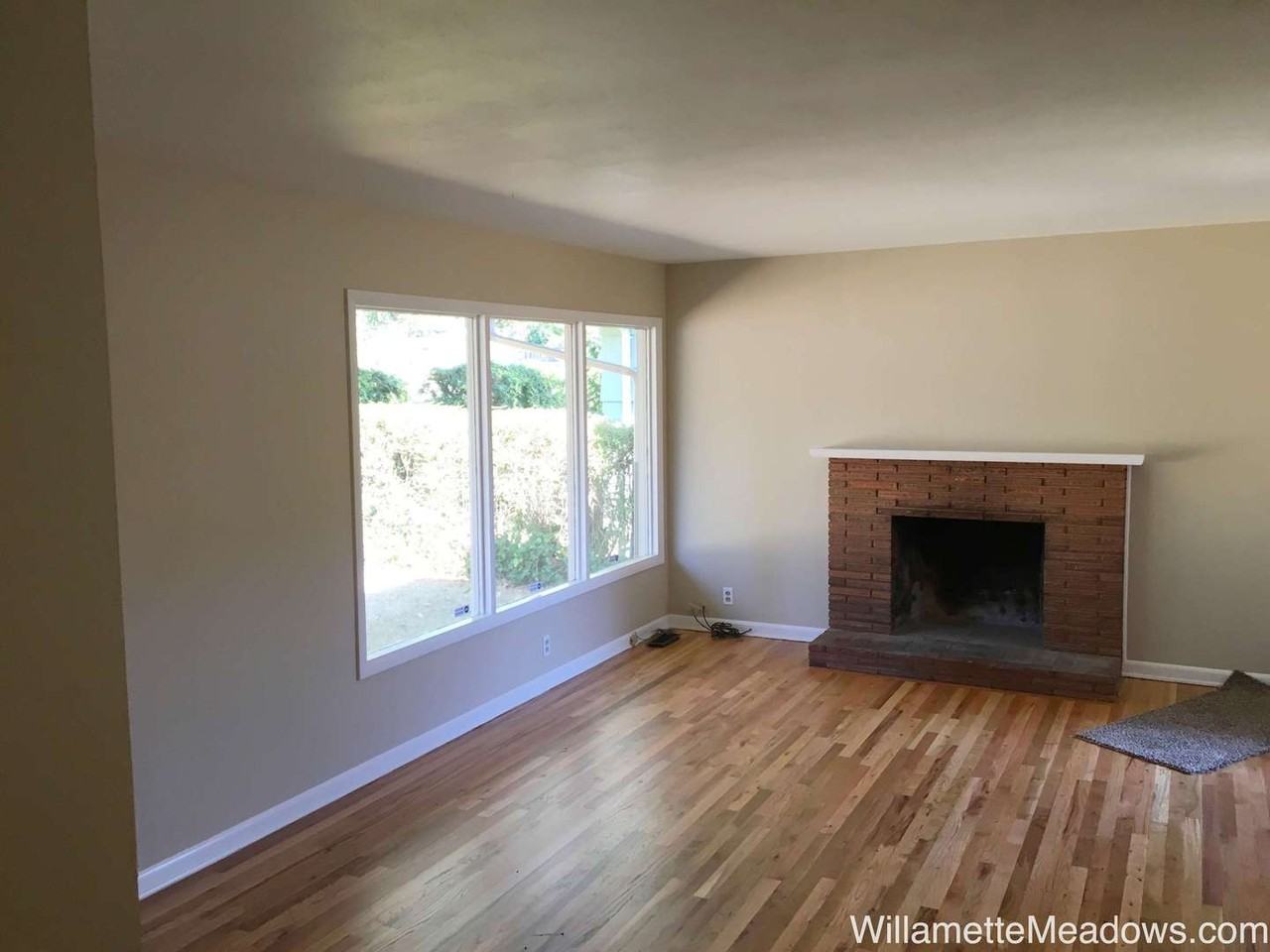 2770 Nola Ave Se - Photo 4 of 31