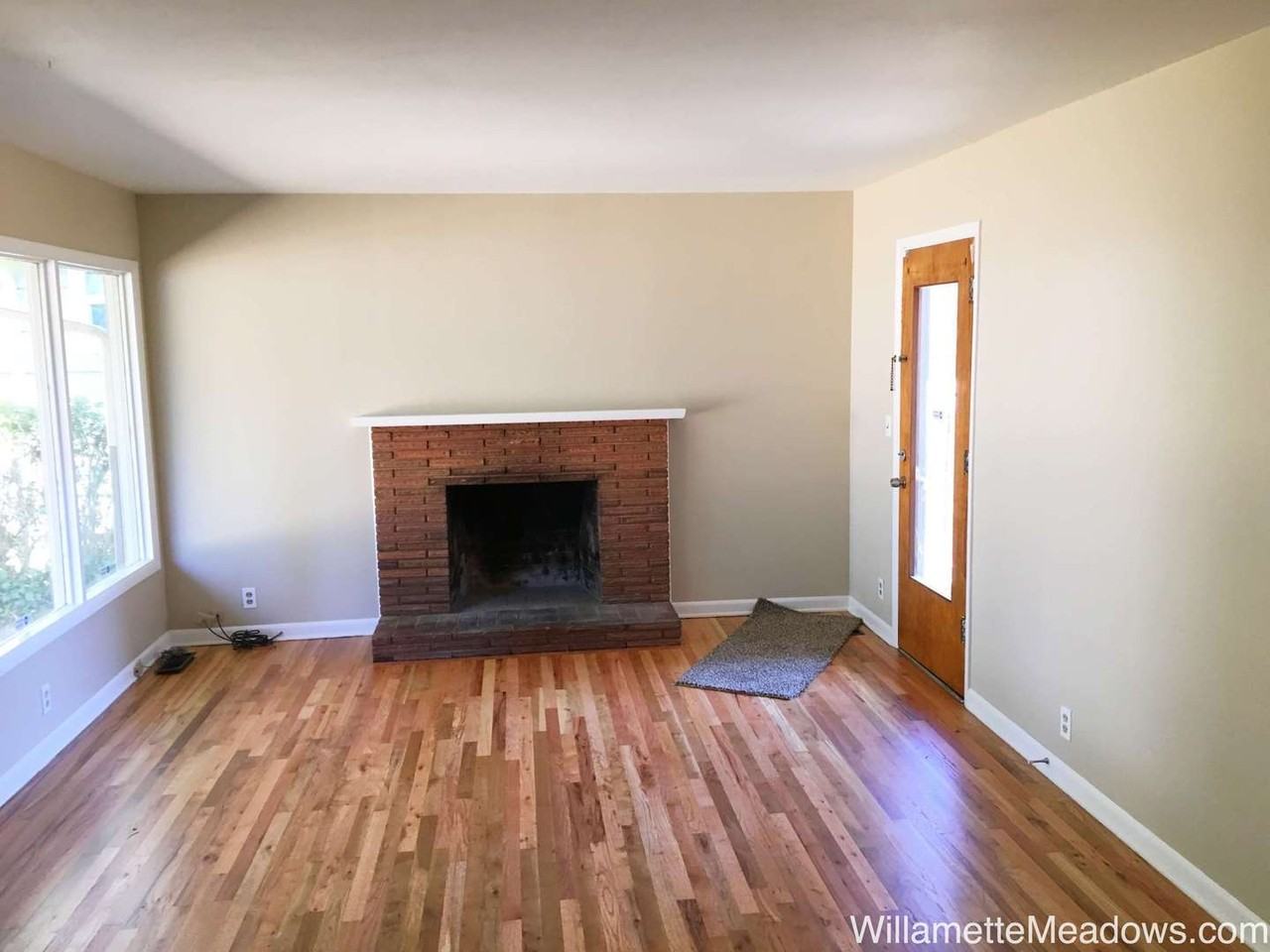 2770 Nola Ave Se - Photo 5 of 31
